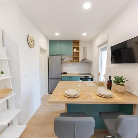 Studio Apt Breeze สปลิท ภายนอก รูปภาพ