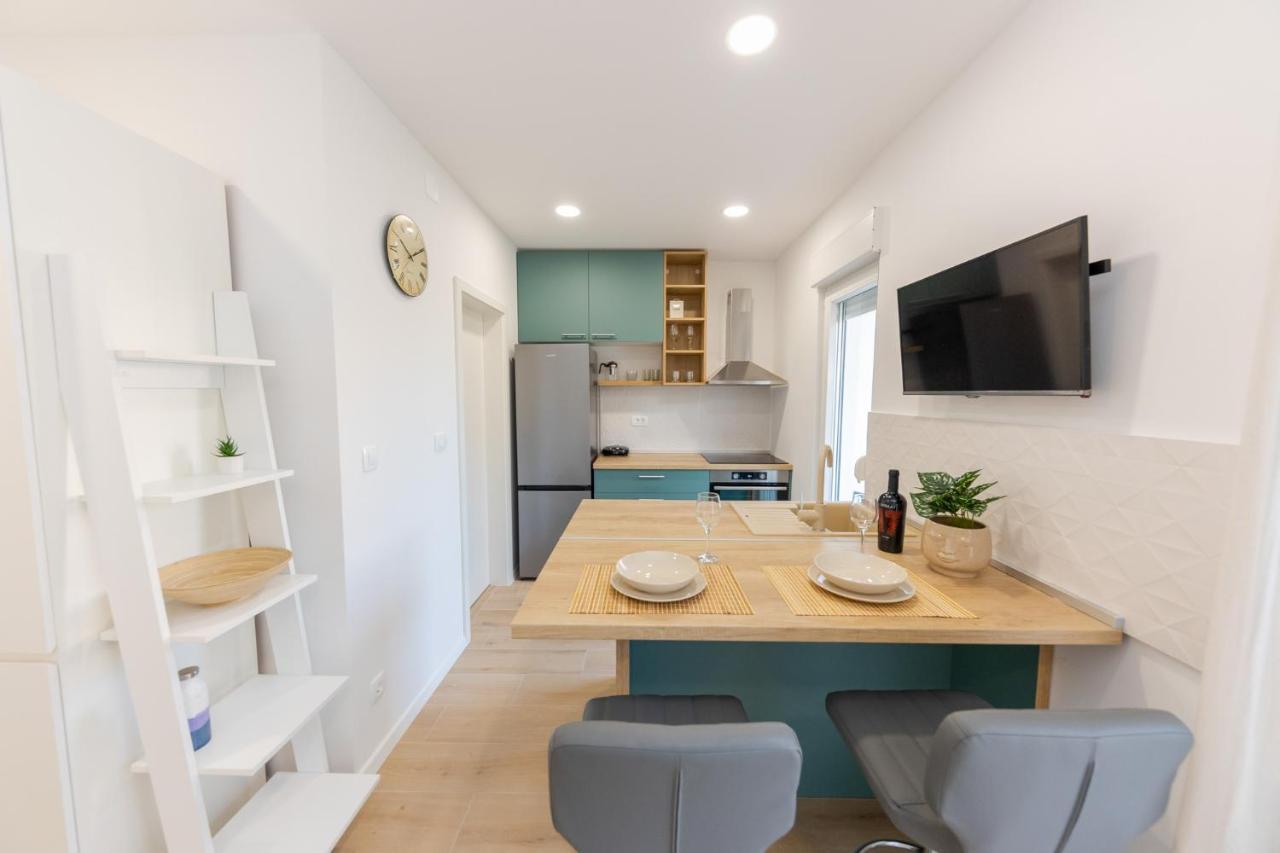 Studio Apt Breeze สปลิท ภายนอก รูปภาพ